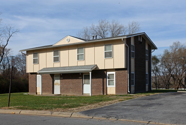 Belrose Manor in Kansas City, KS - Building Photo - Building Photo