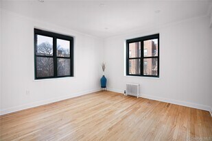 34-40-40 79th St in Queens, NY - Building Photo