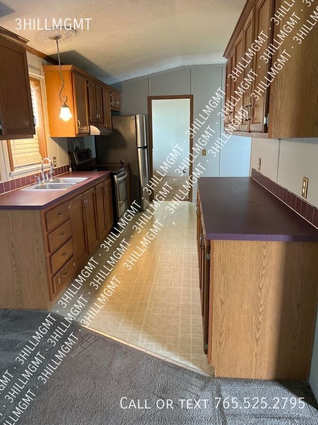 1226 S Bloomington St in Greencastle, IN - Building Photo - Building Photo
