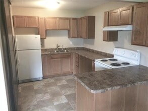 203 N 13th St in Sunburg, MN - Building Photo - Building Photo