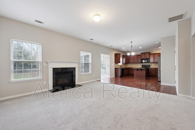 6516 Hermsley Rd in Charlotte, NC - Building Photo - Building Photo