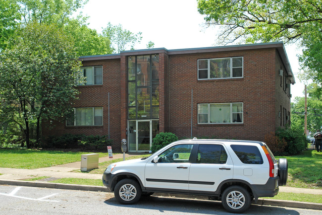 2005 Capers Ave in Nashville, TN - Foto de edificio - Building Photo