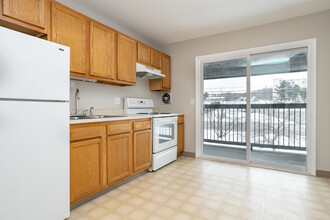 Oneida Garden Apartments in Oneida, NY - Building Photo - Building Photo