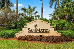 2167 Hacienda Terrace in Weston, FL - Building Photo