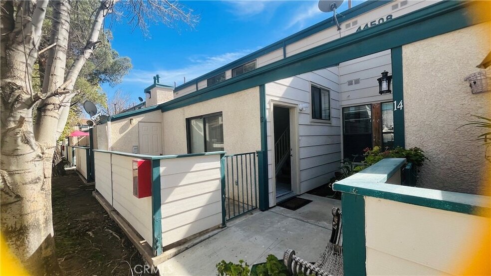 44508 15th St E in Lancaster, CA - Building Photo