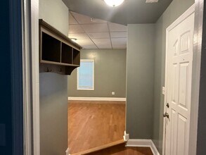 403 W Poplar St in Johnson City, TN - Building Photo - Building Photo