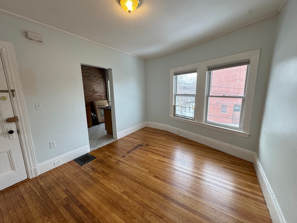 30 Academy Hill Rd, Unit 2 in Boston, MA - Foto de edificio
