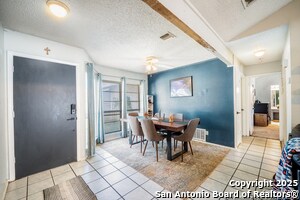 8214 Devlin Point in San Antonio, TX - Foto de edificio - Building Photo