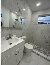 8000 SW 19th St in Miami, FL - Building Photo - Building Photo