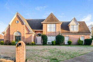 7595 Lark Creek Cove in Memphis, TN - Building Photo