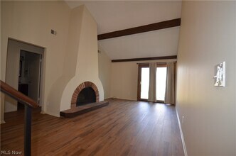 6933 W Fitzwater Rd in Brecksville, OH - Building Photo - Building Photo