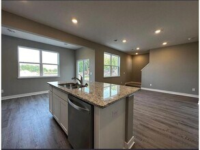 12669 Erskin St NE in Blaine, MN - Building Photo - Building Photo