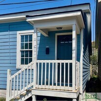 628 W Anderson Ln in Savannah, GA - Building Photo