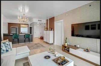 500 Brickell Ave, Unit 2900 in Miami, FL - Building Photo - Building Photo
