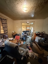 1096 W Green St in Decatur, IL - Building Photo - Building Photo