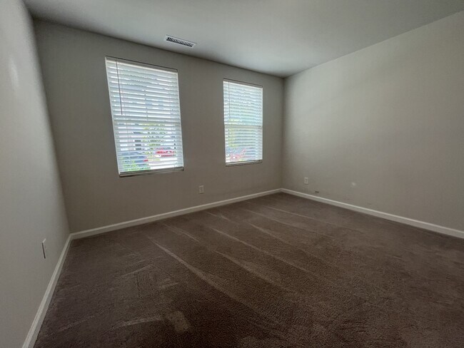 2527 Laurel Valley Way in Raleigh, NC - Building Photo - Building Photo