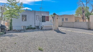 205 Harvard Dr SE in Albuquerque, NM - Building Photo - Building Photo