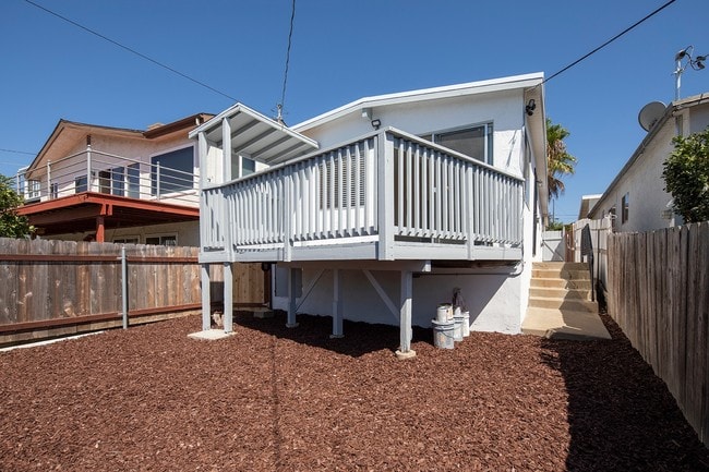 property at 3662 Moultrie Ave