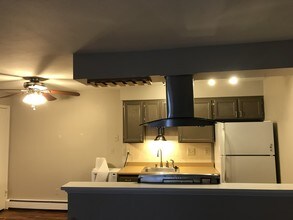 665 Manhattan Dr-Unit -#205 in Boulder, CO - Building Photo - Building Photo