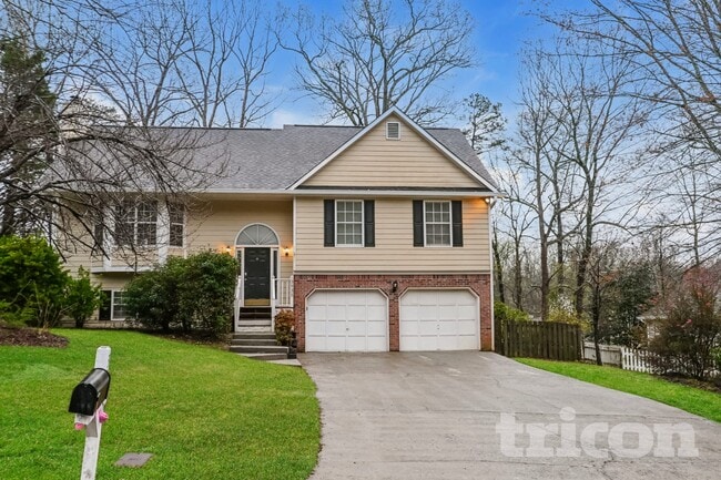 property at 3935 Piper Glen Dr NE