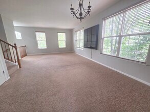 219 Cassidy Ln in Elgin, IL - Building Photo - Building Photo