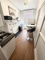 712 N Arthur Ashe Blvd in Richmond, VA - Building Photo