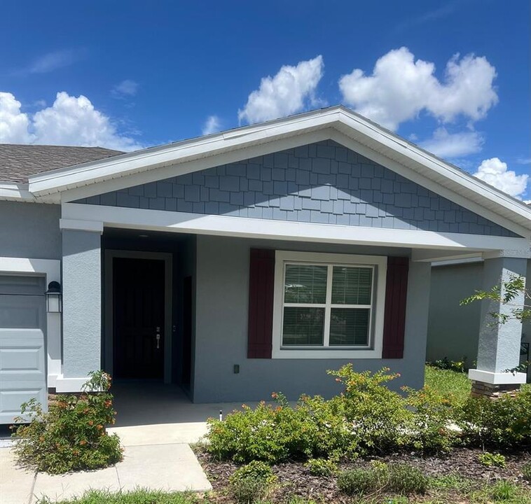 811 Ofanto Wy in Haines City, FL - Building Photo