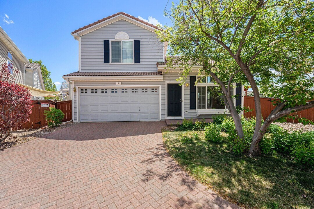 20000 Mitchell Pl in Denver, CO - Building Photo