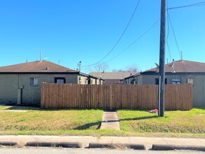 4300 Mallow St in Houston, TX - Building Photo - Building Photo