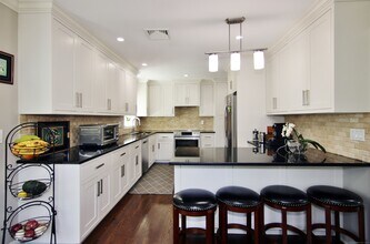 30 Possum Cir in Norwalk, CT - Foto de edificio - Building Photo