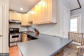 811 S Broadway in Baltimore, MD - Building Photo - Building Photo