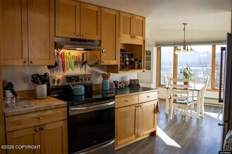 411 Canyon Rd in Ketchikan, AK - Building Photo - Building Photo