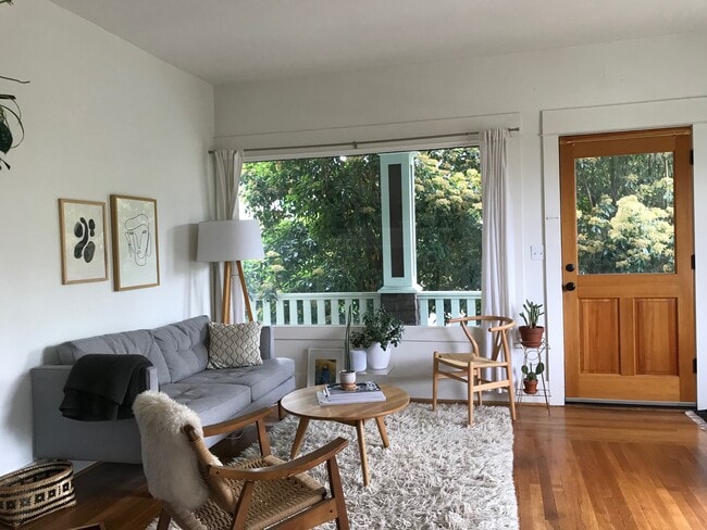 2407 SE Division St, Unit 2407