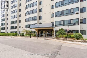 600 Grenfell Dr in London, ON - Building Photo - Building Photo