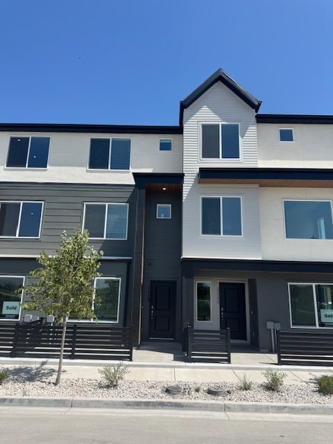property at 1113 W 440 S