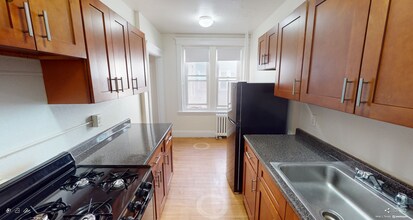 137 Peterborough St, Unit 6 in Boston, MA - Building Photo - Building Photo