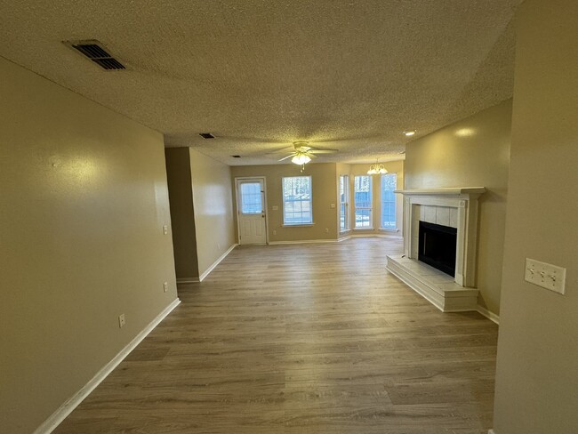 200 Preakness Dr in Hinesville, GA - Building Photo - Building Photo