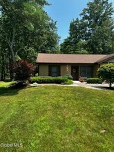 7 James Ct in Gansevoort, NY - Building Photo - Building Photo