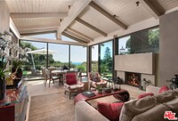 1340 E Mountain Dr in Montecito, CA - Building Photo - Building Photo