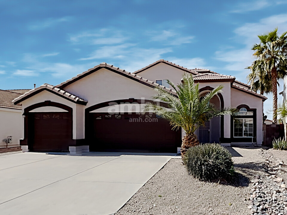 24226 N 39th Ave in Glendale, AZ - Building Photo