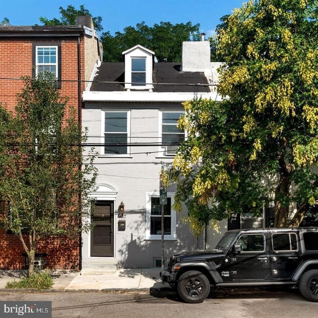 property at 937 N American St