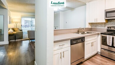 7600 Manchester Ave, Unit 255.812362 in Los Angeles, CA - Building Photo - Building Photo