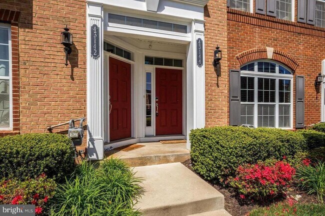 43144 Thoroughfare Gap Terrace in Ashburn, VA - Building Photo - Building Photo