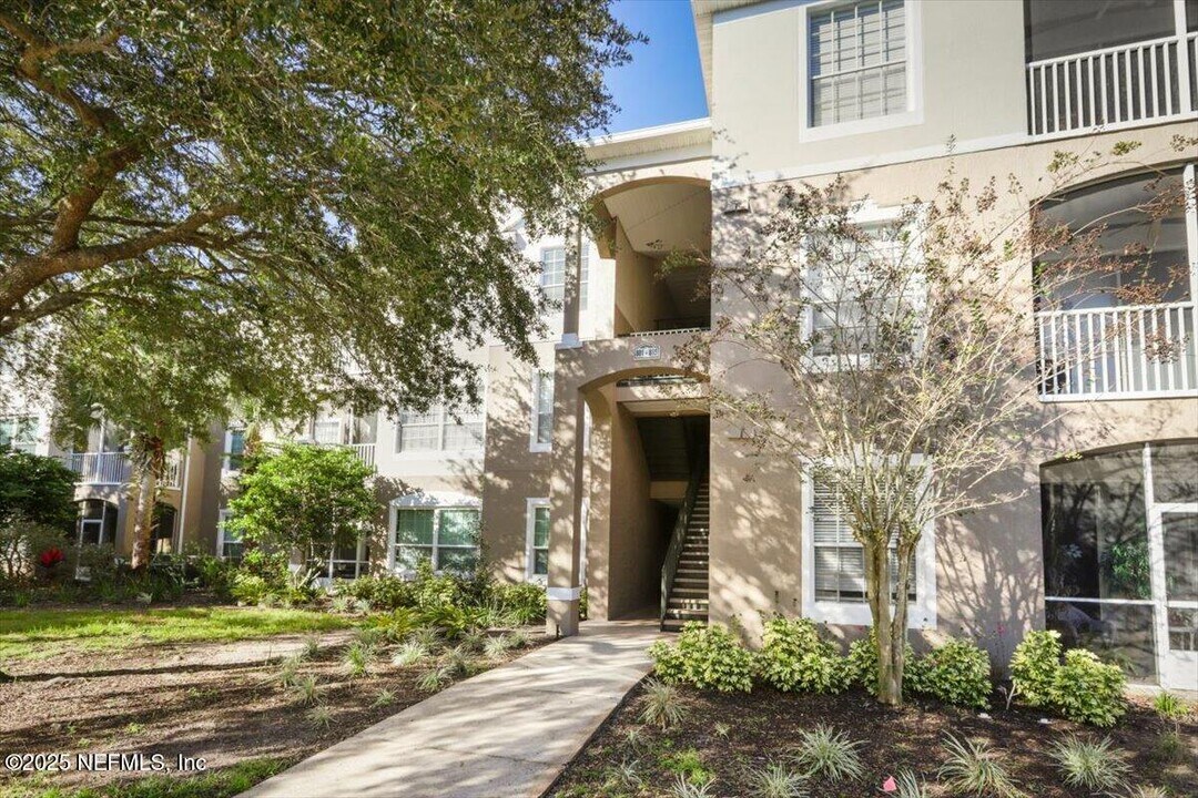 10550 Baymeadows Rd in Jacksonville, FL - Building Photo