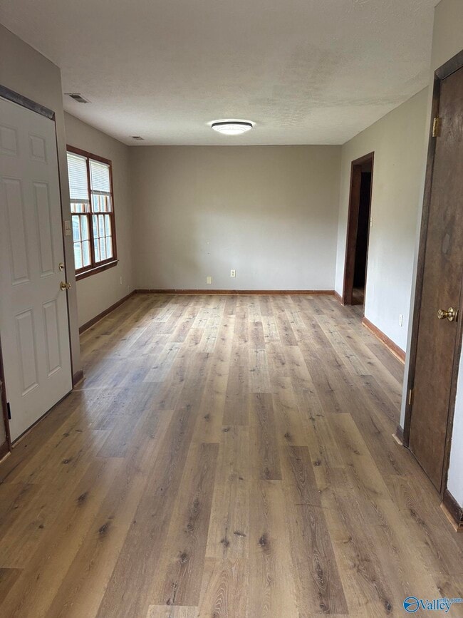 15292 Section Line Rd in Elkmont, AL - Building Photo - Building Photo