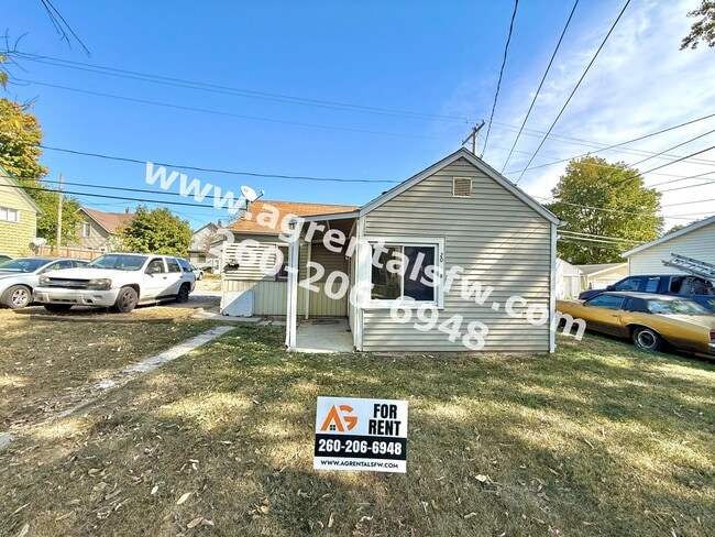 property at 2014 Cortland Ave