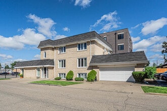 2685 N Julian Terrace in River Grove, IL - Building Photo - Building Photo
