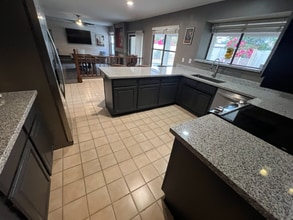 7402 W Kerry Way in Glendale, AZ - Building Photo - Building Photo