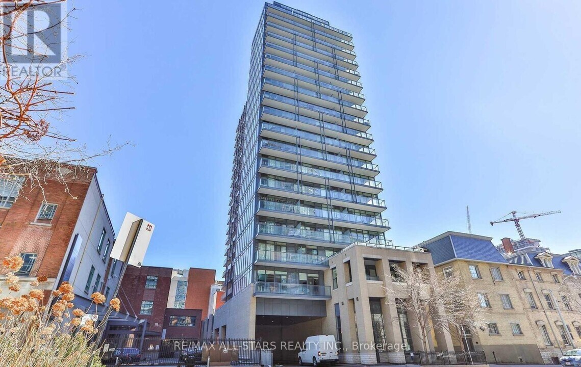 105-105 George St in Toronto, ON - Building Photo