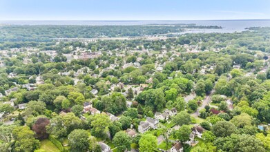 54 Sinawoy Rd in Greenwich, CT - Building Photo - Building Photo